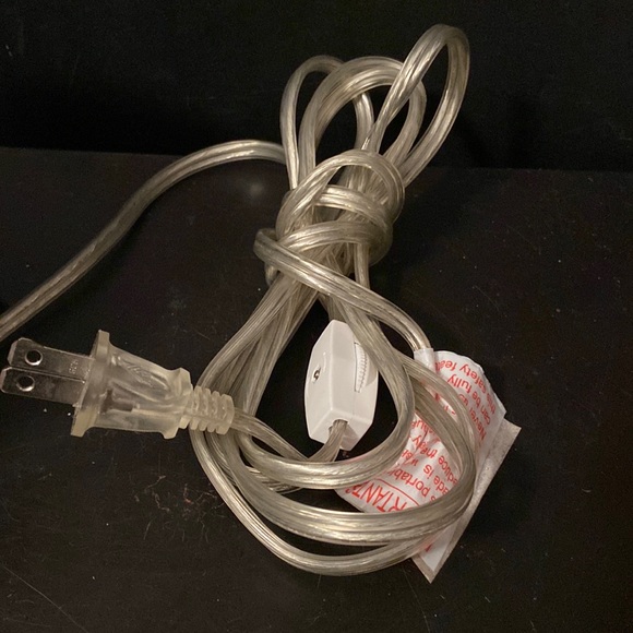 Small Art Deco Bulbous White Ceramic Shade Desk Lamp Cross Metal Base - Picture 5 of 8